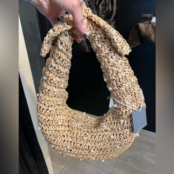 🤎🤎Viral Haute Hippie Straw Crochet
Beaded Hobo Faux Pearl Handbag🤎🤎 NWT - Picture 11 of 15